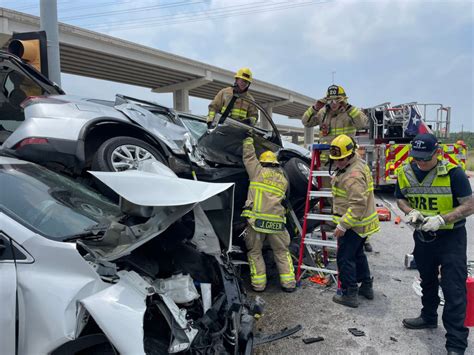 2 trapped after multi-vehicle collision in south Austin, ATCEMS responding